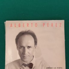 Discos de vinilo: ALBERTO PEREZ - SOBRE LA PISTA ALBUM COVER ALBERTO PÉREZ* – SOBRE LA PISTA. Lote 320103383