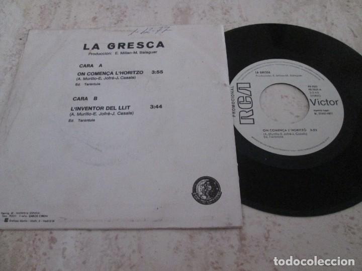 Discos de vinilo: LA GRESCA - On Comen&ccedil;a LHoritz&oacute; / L&acute;Inventor del Llut. Single PROMO EDITION. White labels. 1977 - Foto 2