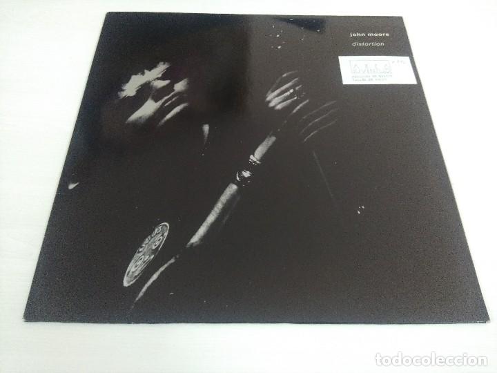 Discos de vinilo: JOHN MOORE/DISTORTION/VINILO. - Foto 1