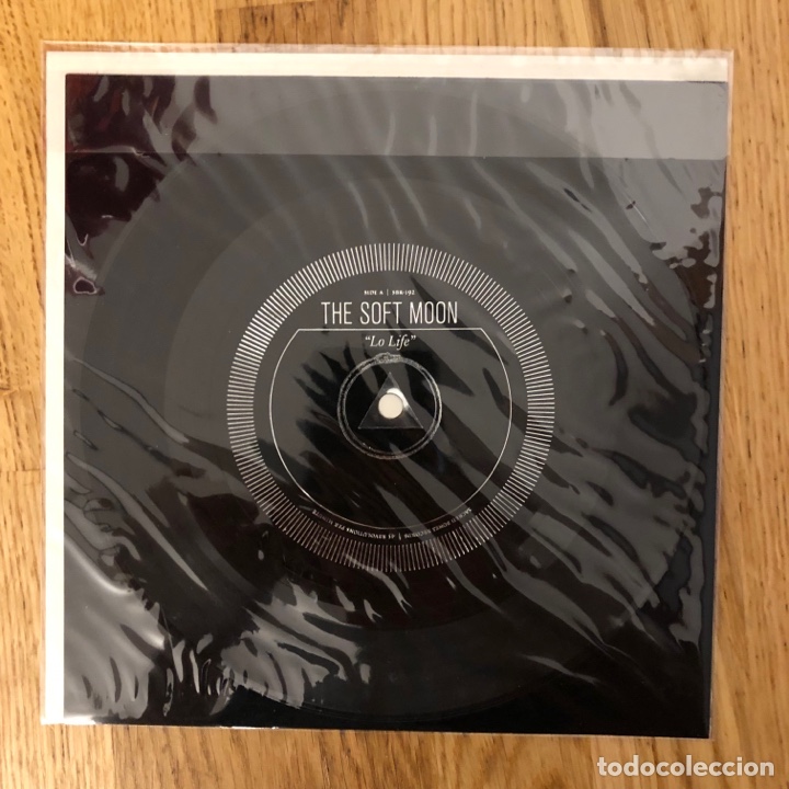 Discos de vinilo: The Soft Moon - Criminal Ltd. Num. + Flexi 7&rdquo; + P&oacute;ster - Foto 5