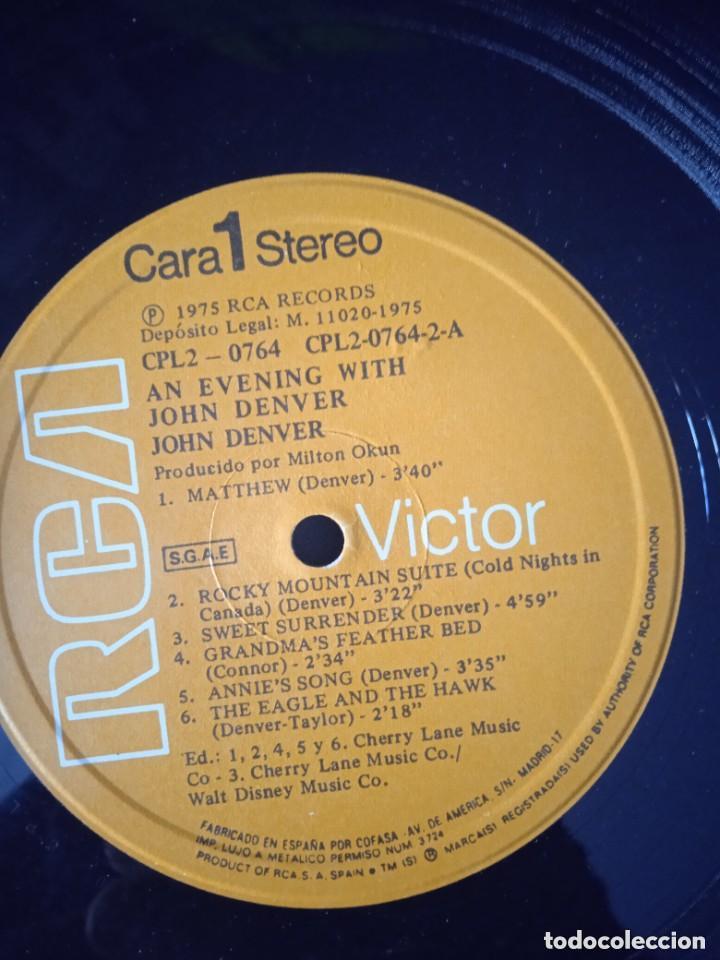 Discos de vinilo: AND EVENING WITH JOHN DENVER DOBLE DISCO - Foto 3