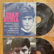 Discos de vinilo: VINILOS SINGLE XERARDO MOSCOSO Y XOAN RUBIA. Lote 321676103