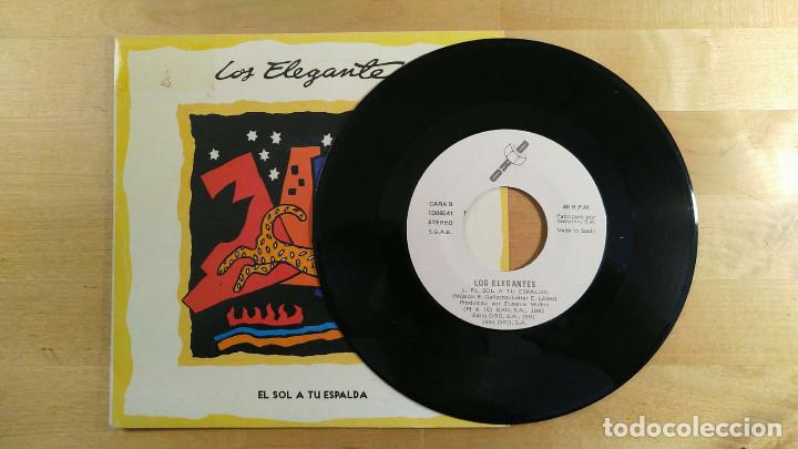 Discos de vinilo: Los Elegantes &ndash; El Sol A Tu Espalda - Foto 3