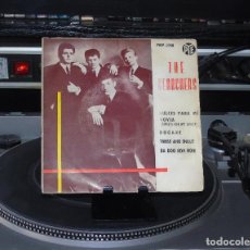 Discos de vinilo: THE SEARCHERS --- SWEETS FOR MY SWEET / TWIST AND SHOUT +2 ---ORIGINAL AÑO 1963---( VG+ ). Lote 251407995