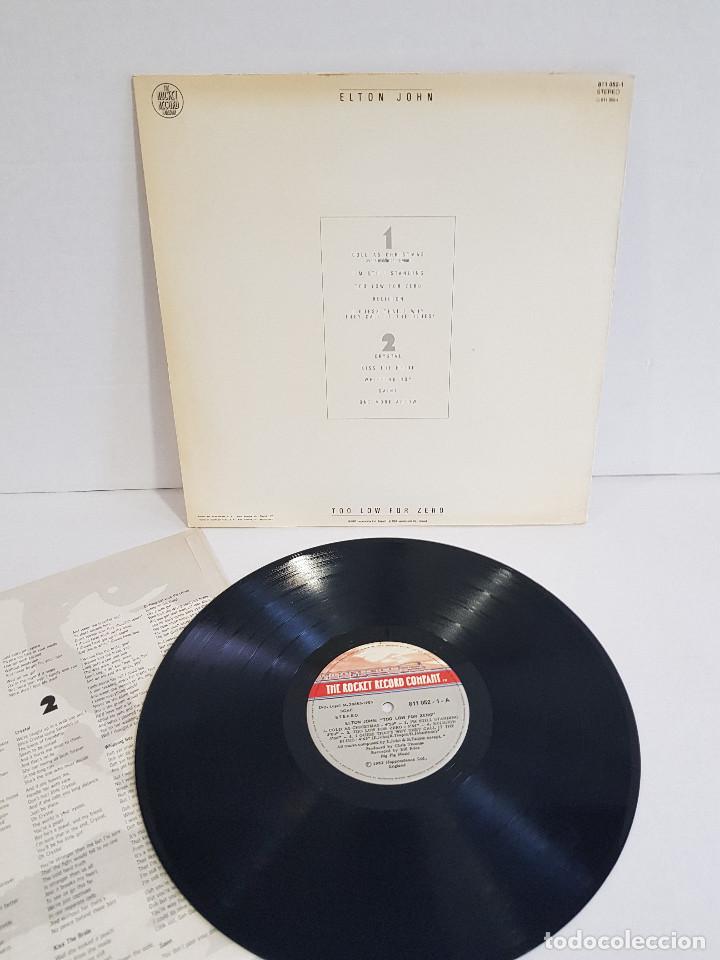 Discos de vinilo: elton john - too low for zero - Foto 4