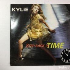 Discos de vinilo: SINGLE KYLIE MINOGUE - STEP BACK IN TIME / IDEM INSTRUMENTAL