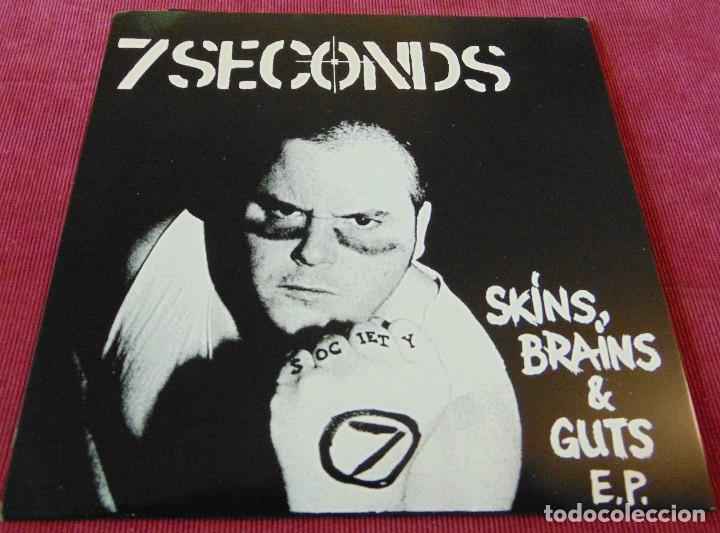 Discos de vinilo: 7 Seconds &ndash; Skins, Brains & Guts E.P. - REEDICION 1989 - Foto 1