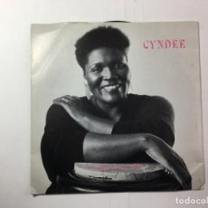 Discos de vinilo: SINGLE CYNDEE - THAT'S WHAT FRIENDS ARE FOR / ONE DAY,ONE PEACE, ONE LOVE