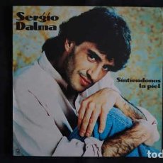 Discos de vinilo: LP SINTIENDONOS LA PIEL, SERGIO DALMA, HORUS, 80.019, AÑO 1991.. Lote 322517843