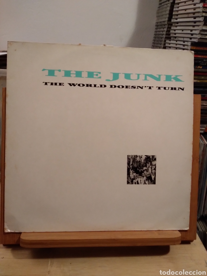 Discos de vinilo: THE JUNK &rdquo;THE WORLD DOESNT TURN&rdquo; UK.86 - Foto 1