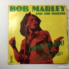 Discos de vinilo: BOB MARLEY AND THE WAILERS - IMPROVISANDO (JAMMING) / PUNKY REGGAE PARTY. Lote 324187618