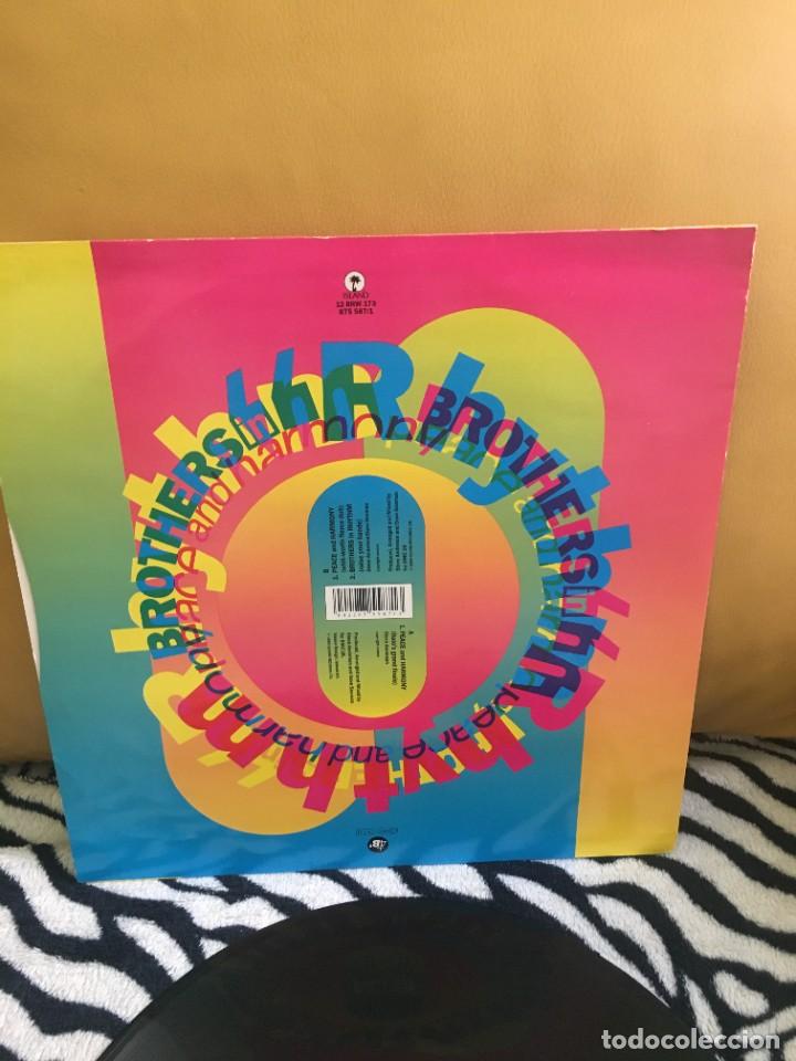 Discos de vinilo: Brothers In Rhythm &lrm;&ndash; Peace And Harmony - Foto 2
