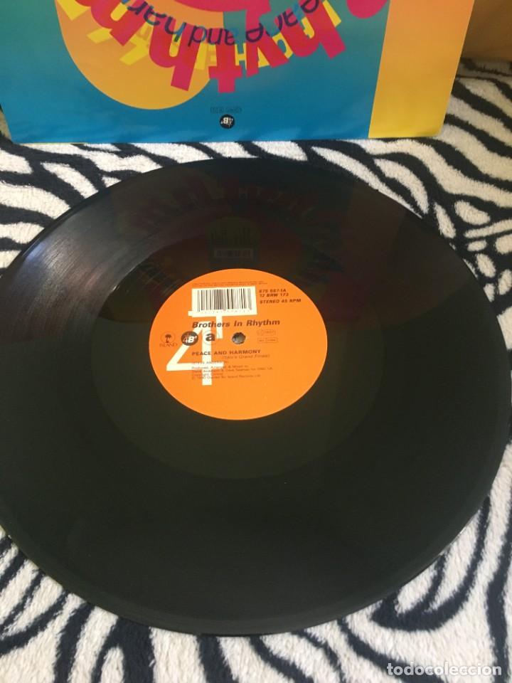 Discos de vinilo: Brothers In Rhythm &lrm;&ndash; Peace And Harmony - Foto 3