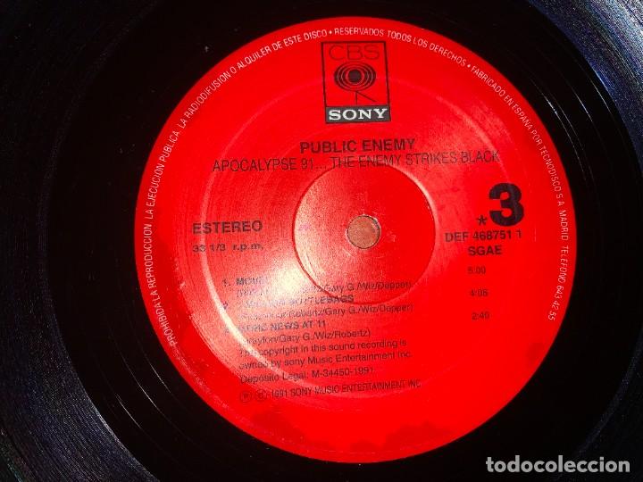 Discos de vinilo: Public Enemy &lrm;&ndash; Apocalypse 91... The Enemy Strikes Black. - Foto 2