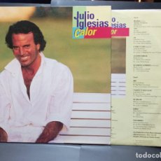 Discos de vinilo: JULIO IGLESIAS. CALOR. LP ESPAÑA CON FUNDA INTERIOR LETRAS 1992 CBS PEPETO