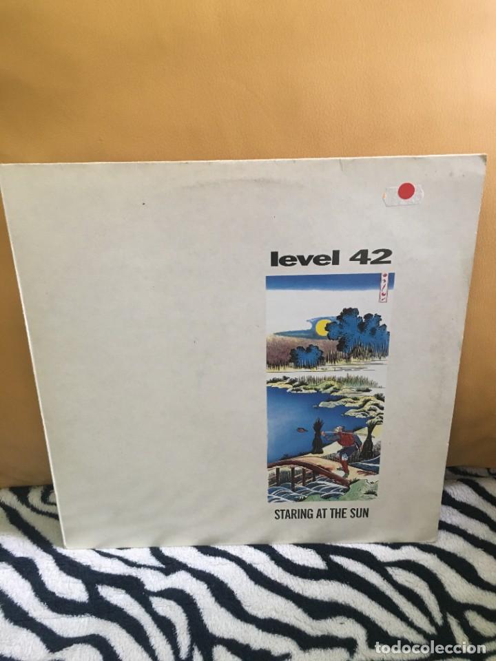 Discos de vinilo: Level 42 &lrm;&ndash; Staring At The Sun - Foto 1