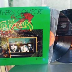 Discos de vinilo: THE CRUSADERS-LP DOBLE SOUTHERN COMFORT-GATEFOLD-BUEN ESTADO. Lote 325914098