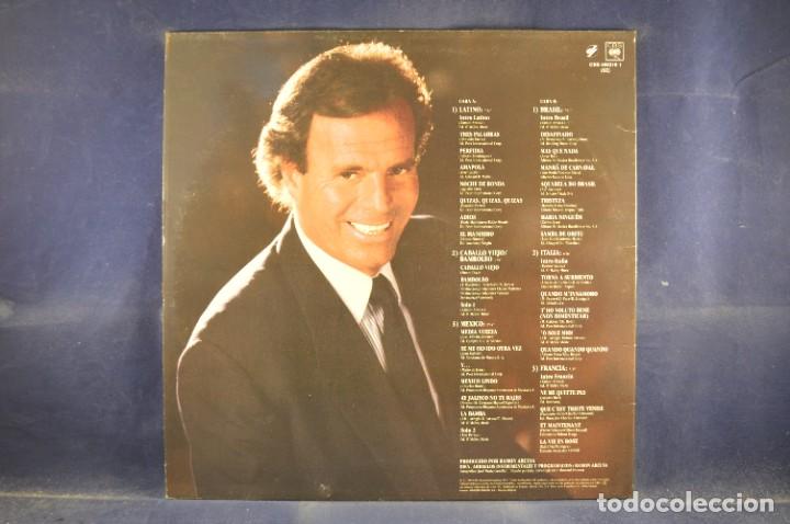 Discos de vinilo: JULIO IGLESIAS - RAICES - LP - Foto 2