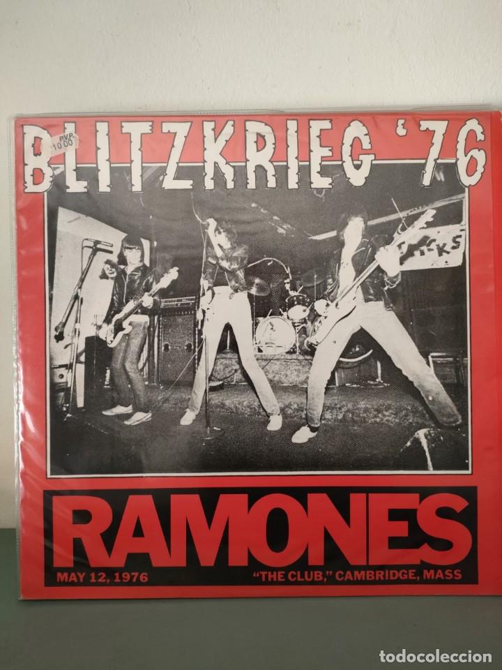 Discos de vinilo: RAMONES - BLITZKRIEG  76 - Foto 1