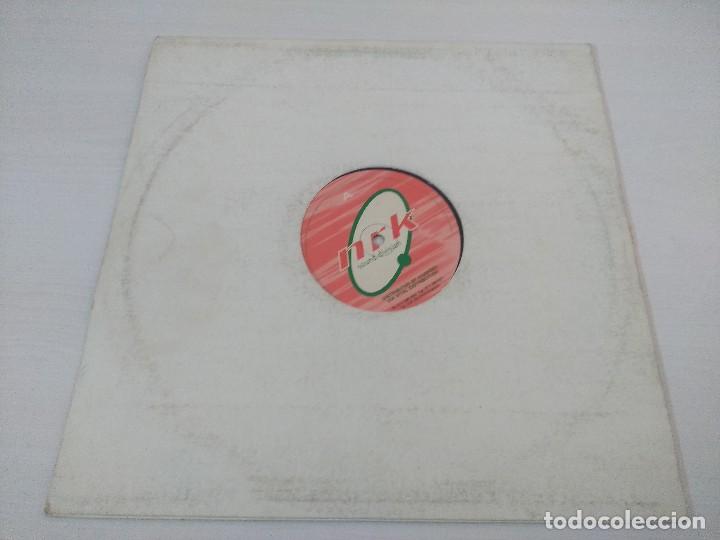 Discos de vinilo: THE PLASTIC AVENGERS/SIDEBURNS EP/VINILO. - Foto 4