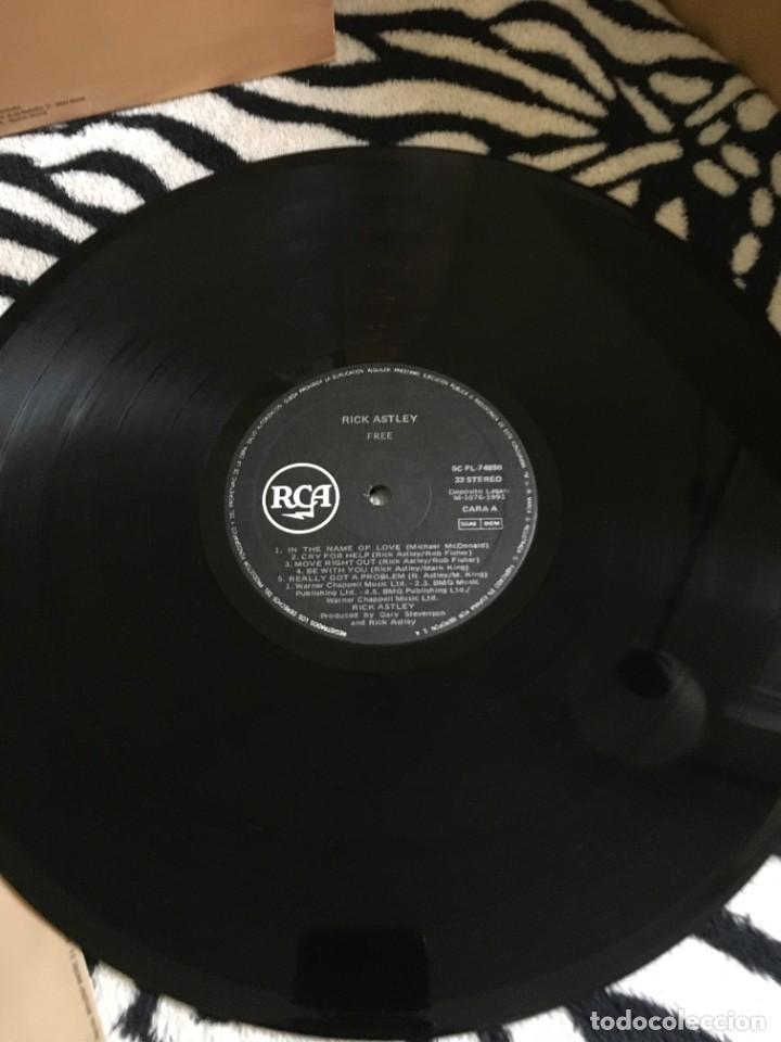Discos de vinilo: Rick Astley &lrm;&ndash; Free - Foto 5