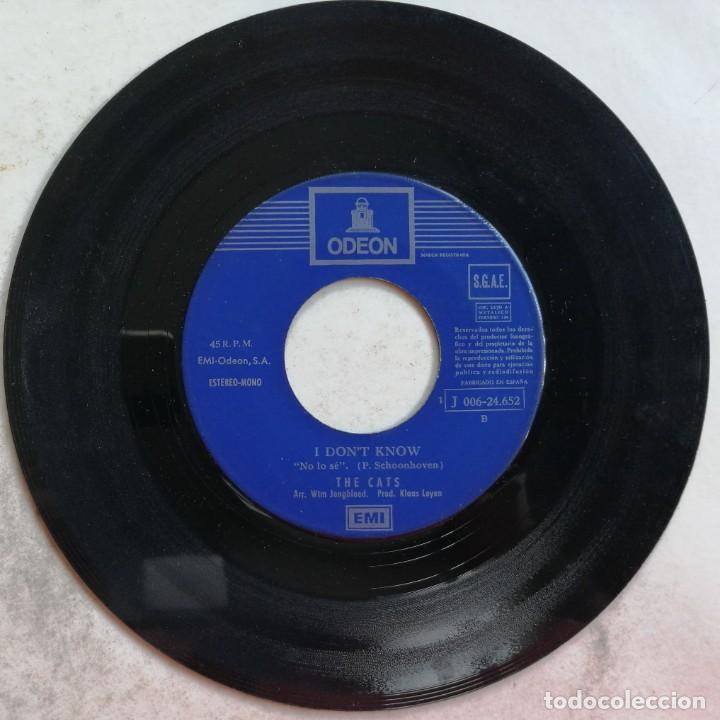 Discos de vinilo: The Cats, Lets Dance, Odeon 1 J 006-24.652 - Foto 4