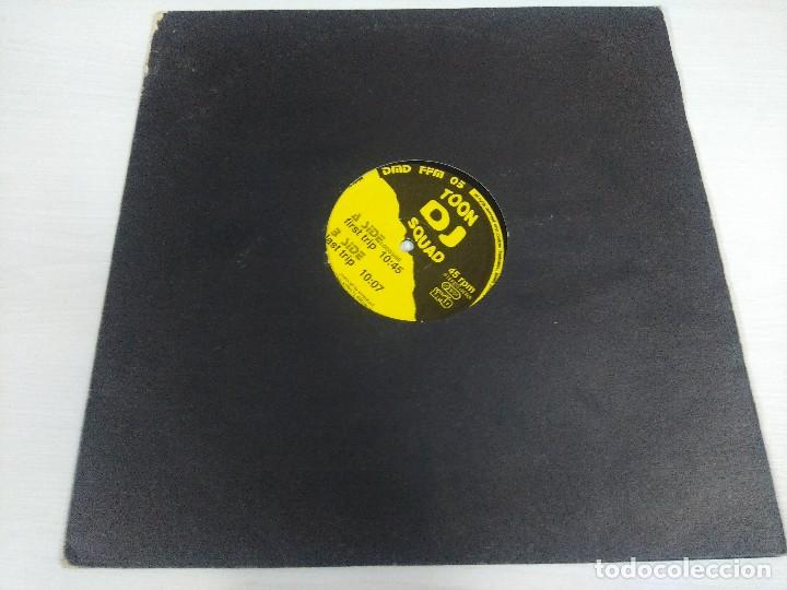 Discos de vinilo: TOON DJ SQUAD/FIRST TRIP/VINILO. - Foto 2