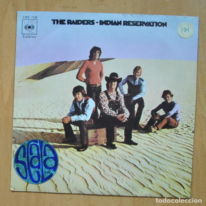 Discos de vinilo: THE RAIDERS - INDIAN RESERVATION - SINGLE - Foto 1