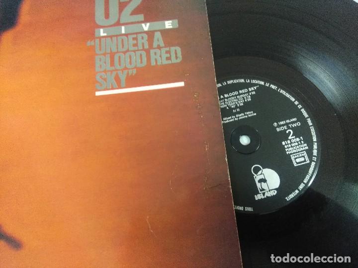 Discos de vinilo: U2/UNDER A BLOOD SKY/VINILO. - Foto 2