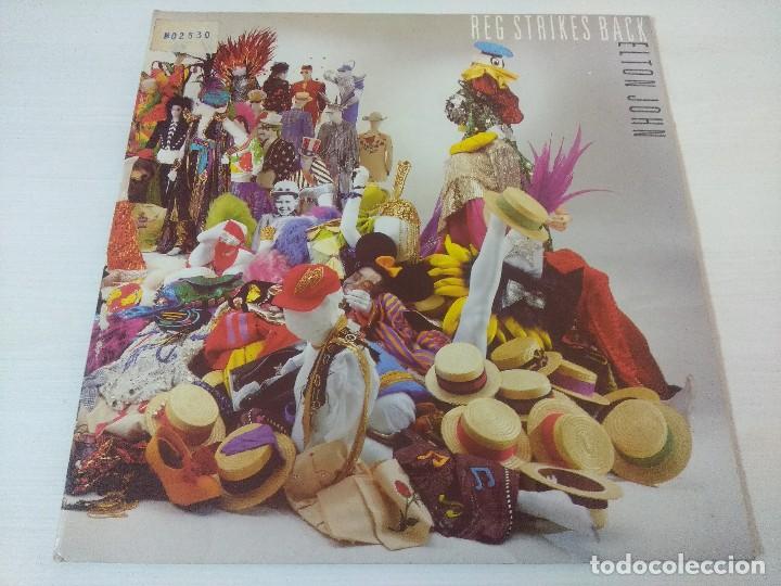 Discos de vinilo: ELTON JOHN/REG STRIKES BACK/VINILO GATEFOLD. - Foto 1