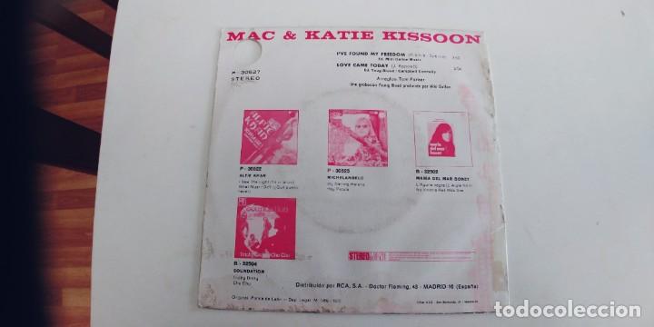 Discos de vinilo: MAC & KATIE KISSOON-SINGLE I&acute;VE FOUND MY FREEDOM - Foto 2