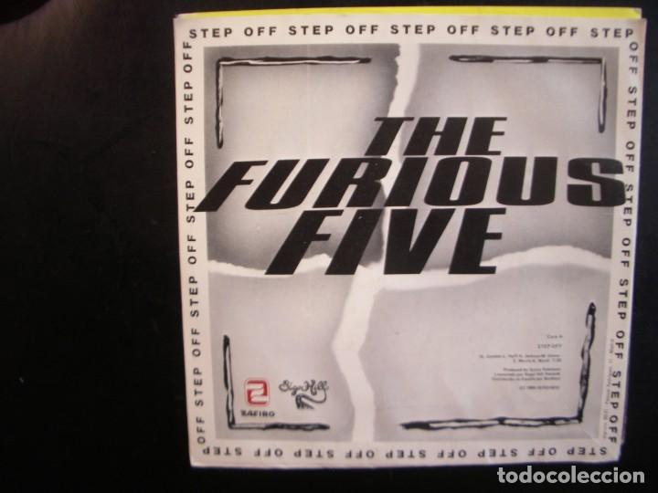 Discos de vinilo: THE FURIOUS FIVE- STEP OFF. SINGLE - Foto 2