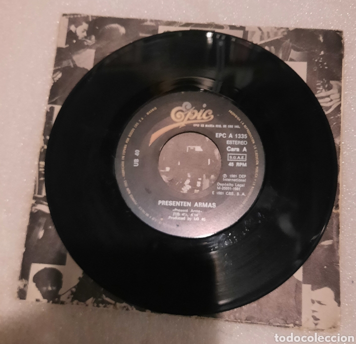 Discos de vinilo: UB40 - presenten armas - Foto 2