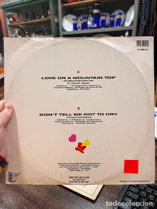 Discos de vinilo: LP LOVE ON A MOUNTAIN TOP - SINITTA - Foto 2