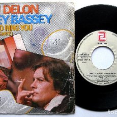 Discos de vinilo: ALAIN DELON & SHIRLEY BASSEY - THOUGHT I'D RING YOU (PENSÉ TELEFONEARTE) - SINGLE ZAFIRO 1983 BPY. Lote 337752393