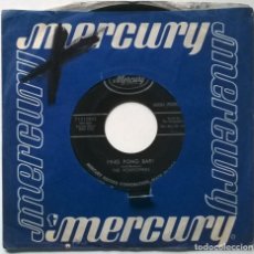 Discos de vinilo: THE VOXPOPPERS. PONY TAIL/ PING PONG BABY. MERCURY, UK 1958 SINGLE. Lote 337810063