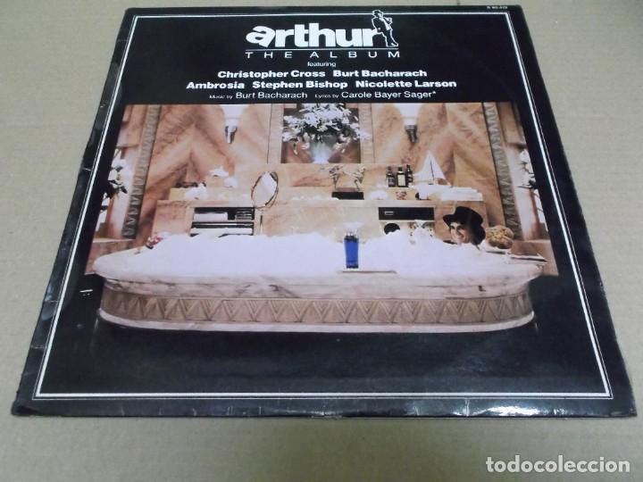 Discos de vinilo: ARTHUR (EL SOLTERO DE ORO) (LP) BURT BACHARACH A&Ntilde;O 1981 - Foto 1