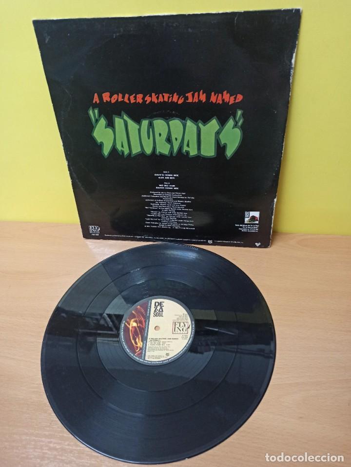 Discos de vinilo: DISCO DE VINILO - DE LA SOUL - A ROLLER SKATING JAM NAMED SATURDAYS - Foto 2