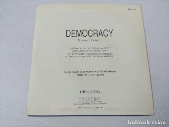 Discos de vinilo: LEONARD COHEN/DEMOCRACY/SINGLE PROMOCIONAL. - Foto 3