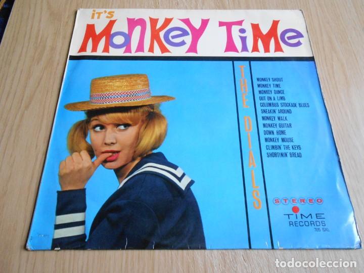 Discos de vinilo: THE DIALS - IT&acute;S MONKEY TIME -, LP, MONKEY SHOUT + 11, A&Ntilde;O 1964 - Foto 1