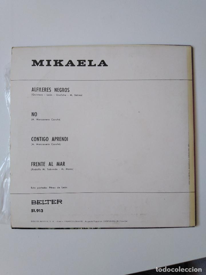 Discos de vinilo: Mikaela. Alfileres Negros - Foto 2