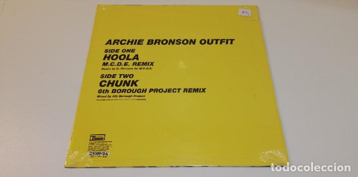 d6-archie bronson outfit - hoola 2010 -vinilo 1 - Compra venta en  todocoleccion