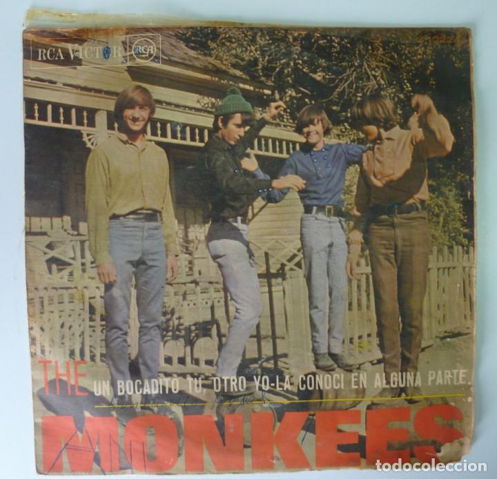 Discos de vinilo: THE MONKEES // UN BOCADITO, OTRO YO // 1966 // SINGLE - Foto 1