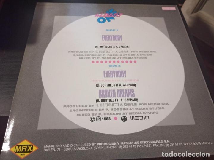 Discos de vinilo: ALBERT ONE - EVERYBODY - MAXI MAX 1988 ITALO DISCO - Foto 2