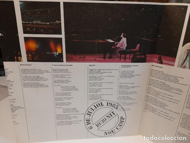 Discos de vinilo: DOBLE LP LLUIS LLACH : CAMP DEL BAR&Ccedil;A ( CON EXTRAS ) - Foto 9