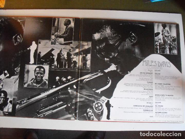 Discos de vinilo: Miles Davis. Classics. 1975. 2 Lps. CBS. - Foto 2
