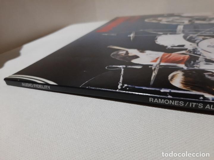 Discos de vinilo: RAMONES -ITS ALIVE- (2009) 2 X LP DISCO VINILO - Foto 5