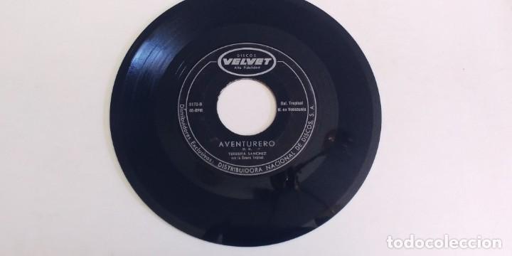 Discos de vinilo: TERESITA SANCHEZ-SINGLE ENEMIGOS-SIN FUNDA - Foto 1