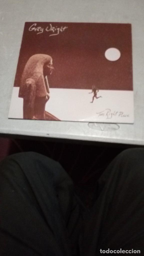 Discos de vinilo: Gary Wright LP Right Place Ger 1981 encarte letras - Foto 1