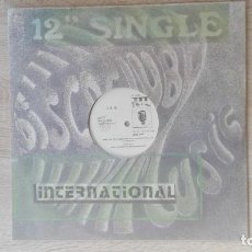 Discos de vinilo: PANIC ON THE DANCEFLOOR-I.S.Q.-VINILO-12” MAXI SINGLE 33 RPM-HOT TRAX (ITALIA)-AÑO 1990.